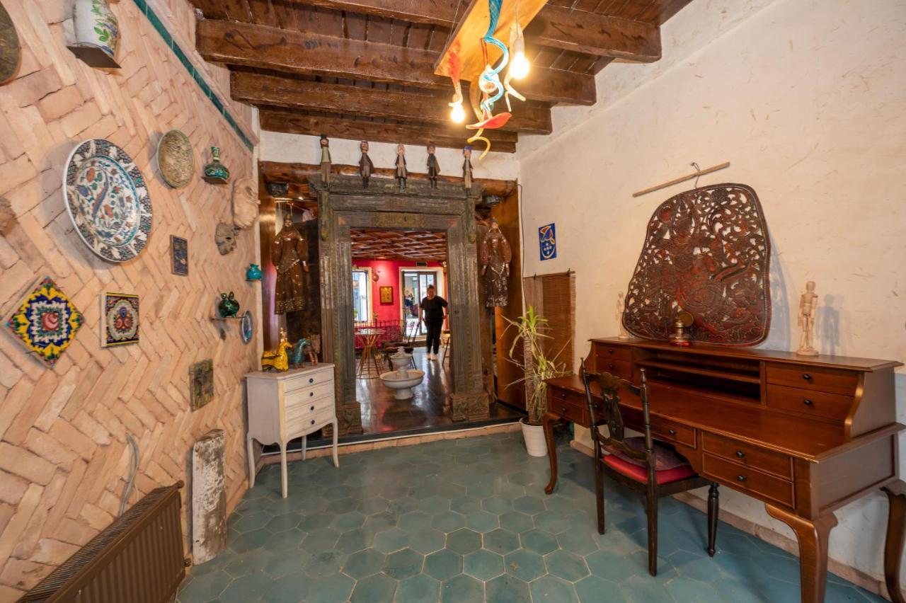 Taksim Antique Hotel Istanboel Buitenkant foto