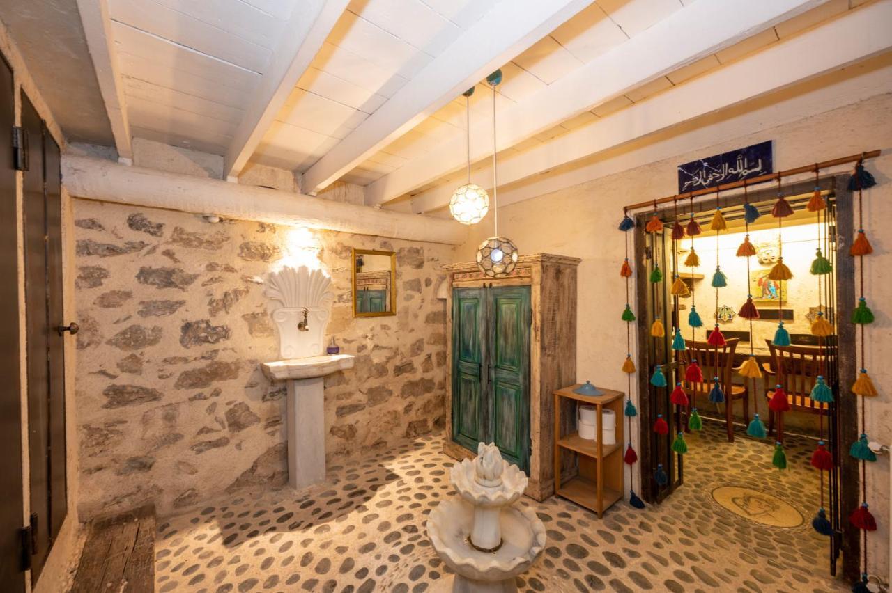 Taksim Antique Hotel Istanboel Buitenkant foto