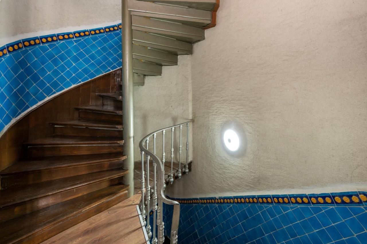 Taksim Antique Hotel Istanboel Buitenkant foto