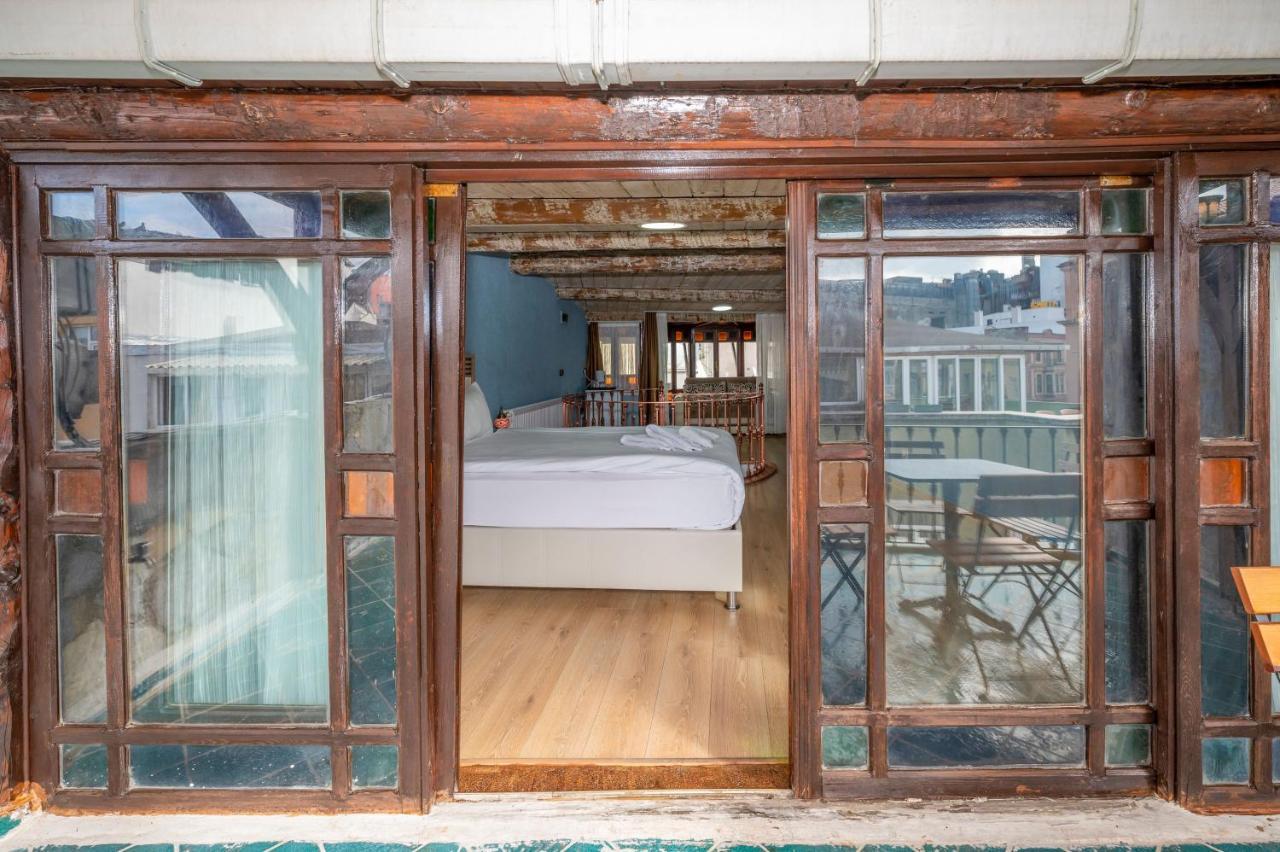Taksim Antique Hotel Istanboel Buitenkant foto