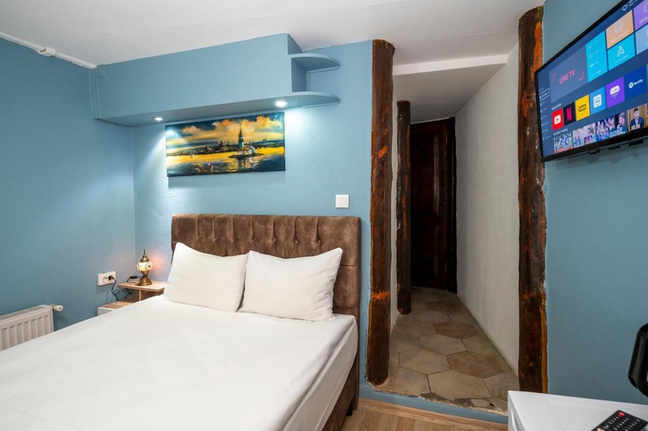 Taksim Antique Hotel Istanboel Buitenkant foto