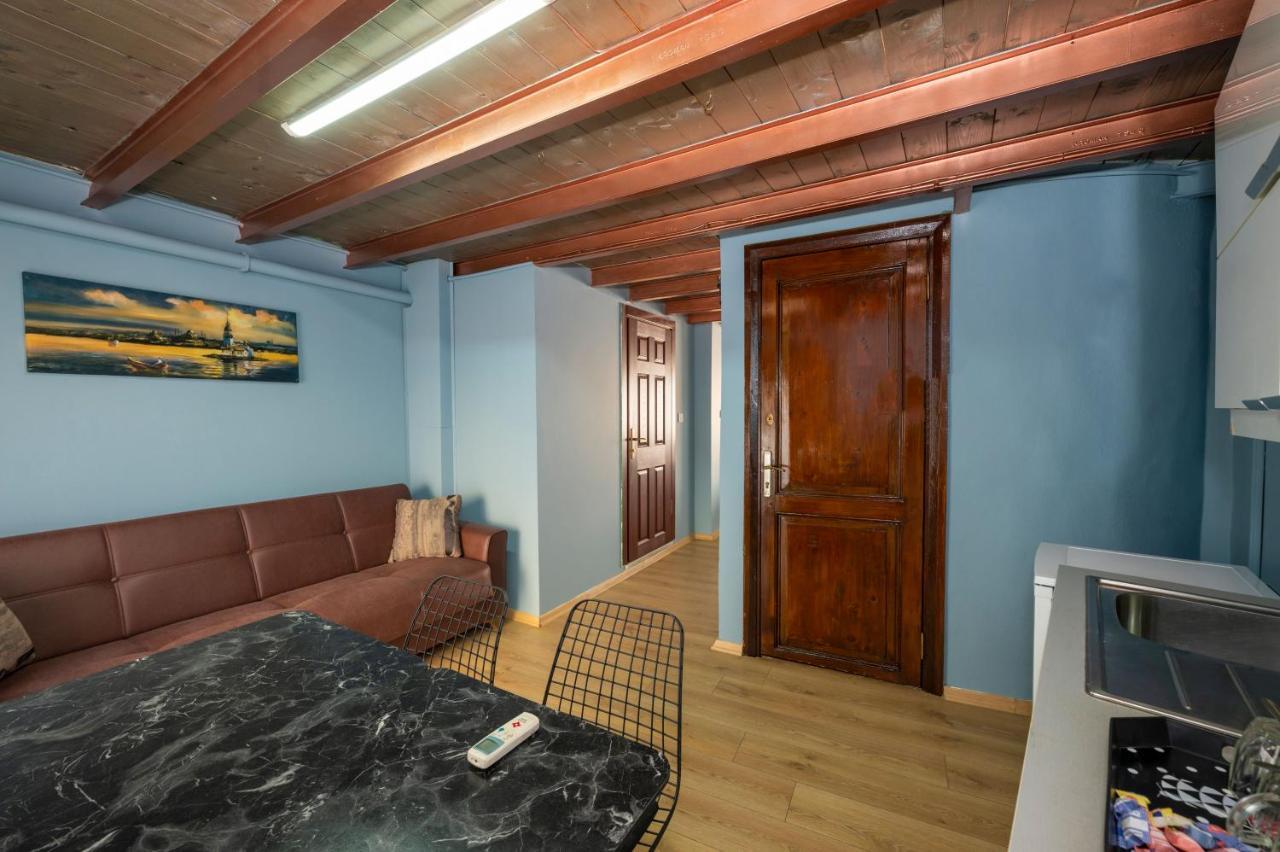 Taksim Antique Hotel Istanboel Buitenkant foto