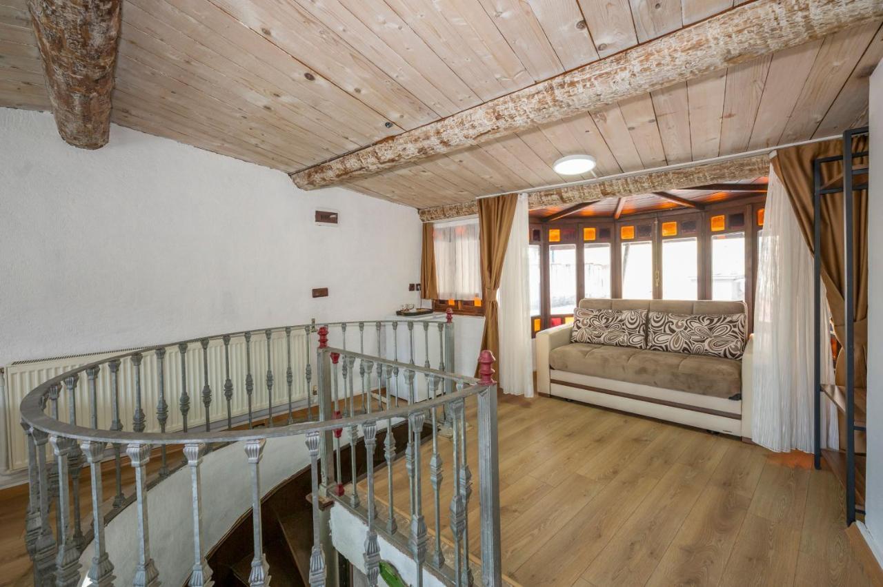 Taksim Antique Hotel Istanboel Buitenkant foto