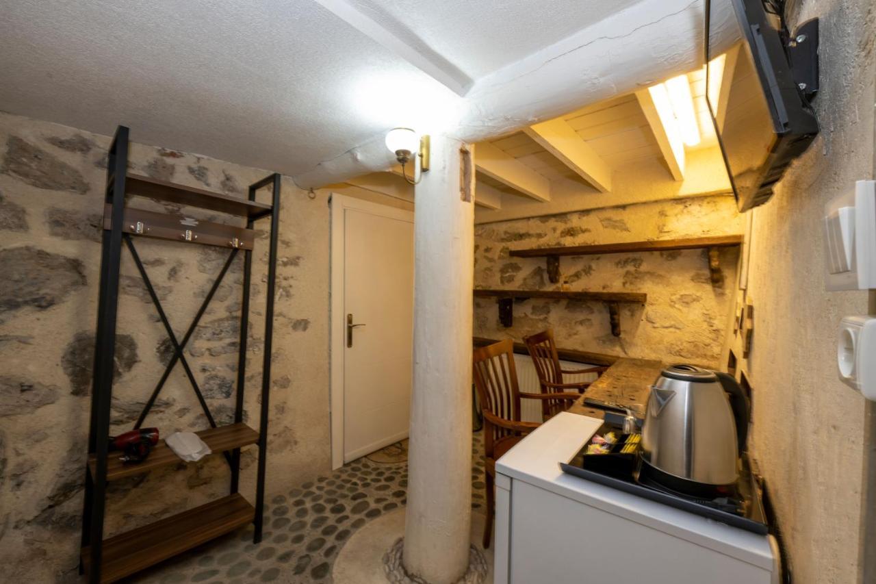 Taksim Antique Hotel Istanboel Buitenkant foto