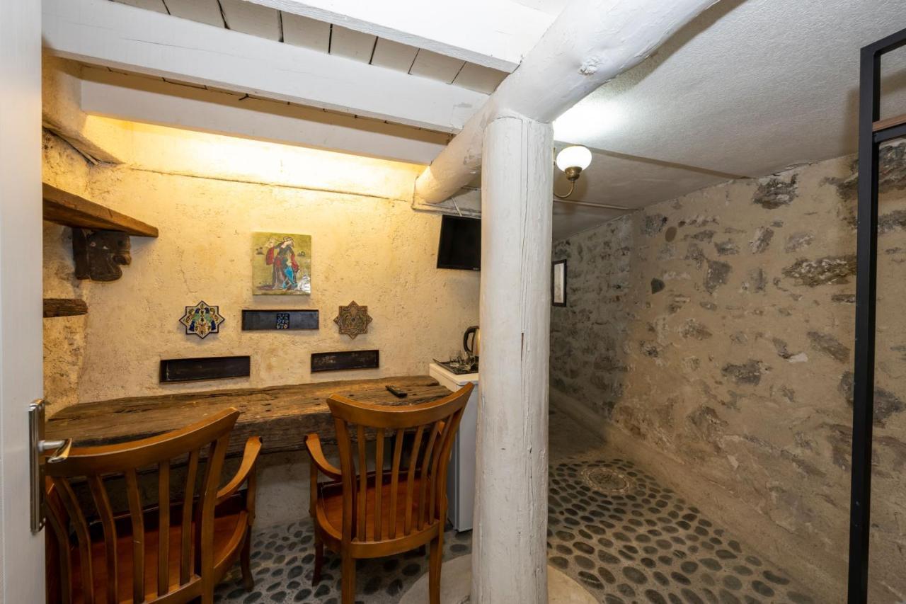 Taksim Antique Hotel Istanboel Buitenkant foto